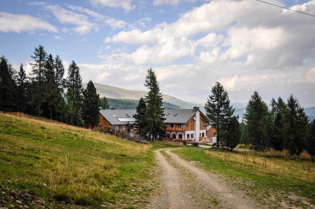 Jufa Hotel Hochrindl Exterior foto